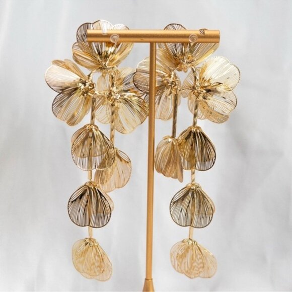 Zara Famous Kate Middleton Floral Statement Earrings - Picture 7 of 8